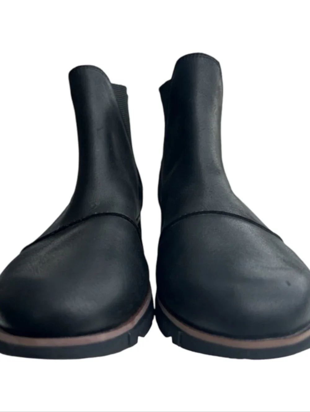 Sorel Harlow Chelsea boots in black, size 7.5